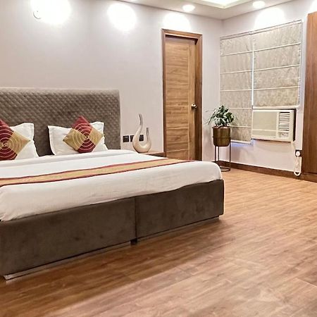 The Dream House Bed & Breakfast New Delhi Exterior photo