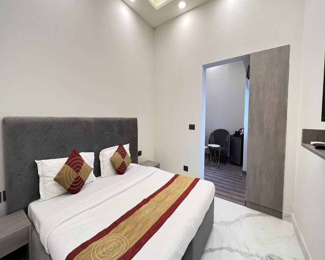 The Dream House Bed & Breakfast New Delhi Exterior photo